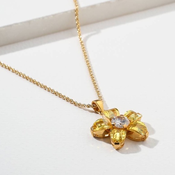 New Vanessa Mooney the nubile necklace sunflower - Picture 2 of 2